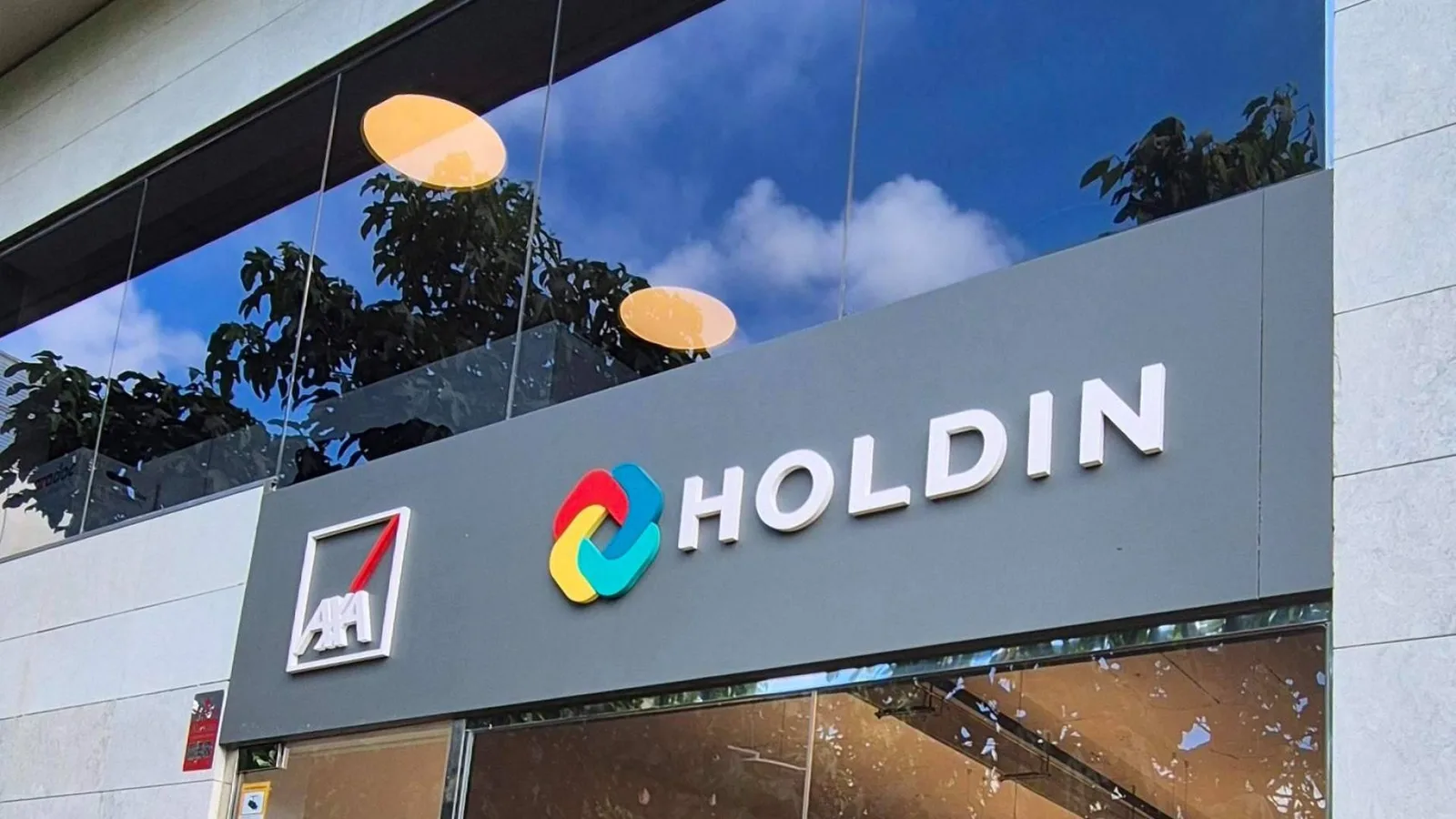 Holdin amplía sus soluciones aseguradoras para empresas, profesionales y flotas en Barcelona